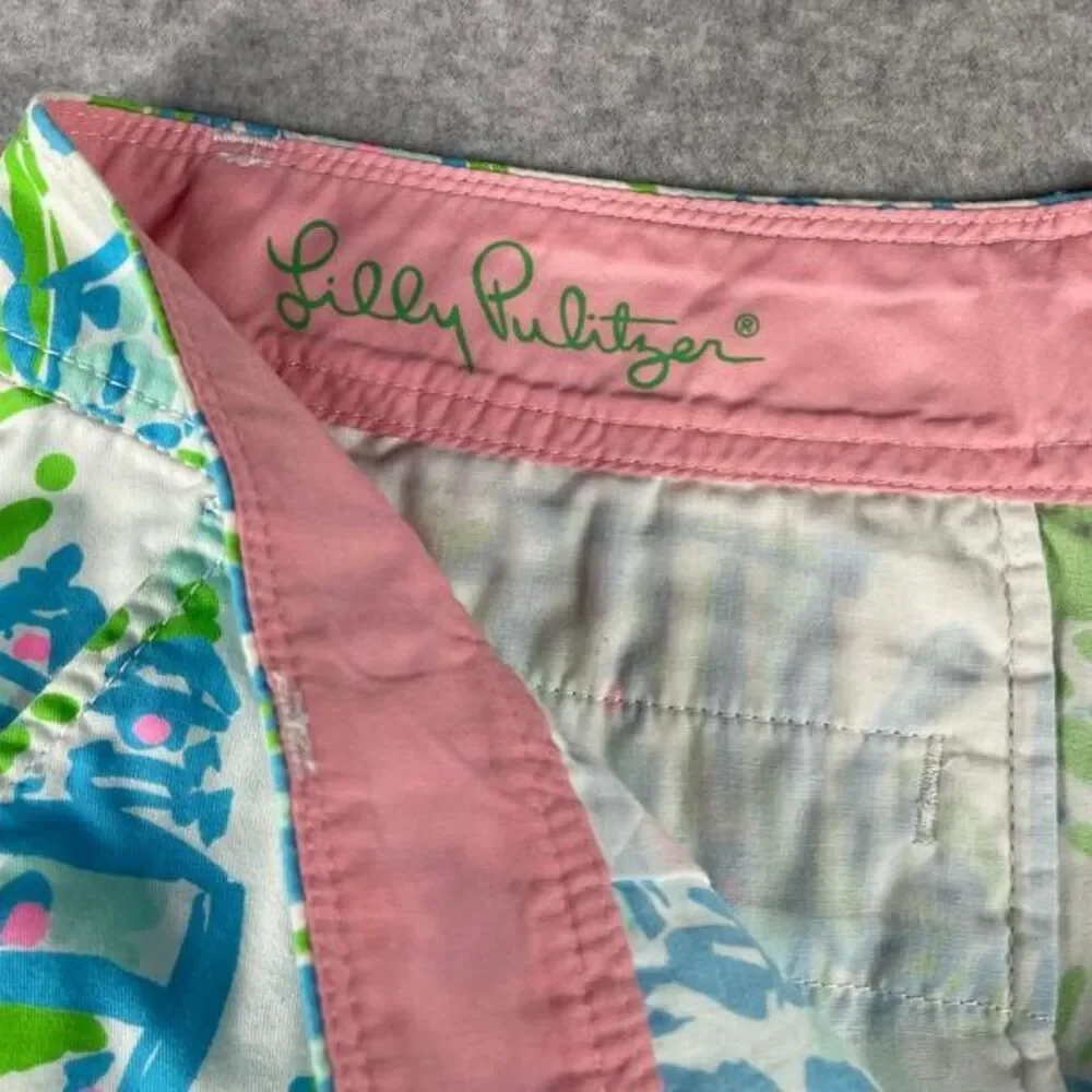 Lilly‎ Pulitzer Callahan Short, women's size 2, feminine, floral, 100% cotton